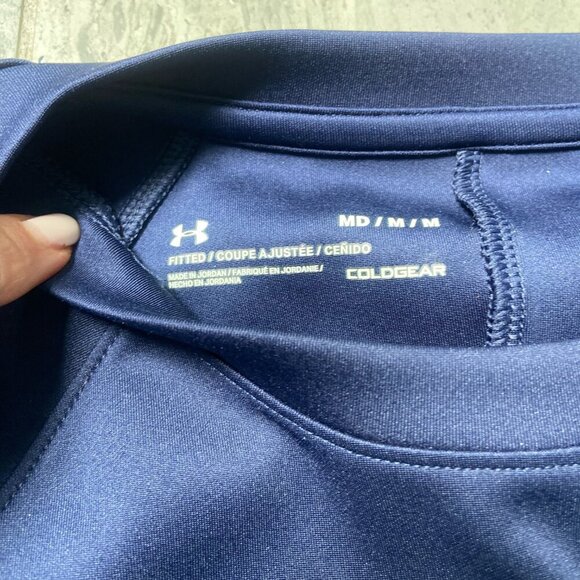 Under Armour ColdGear Long Sleeve Curved Hem Tee Shirt Thumbholes Blue Medium - Picture 2 of 10